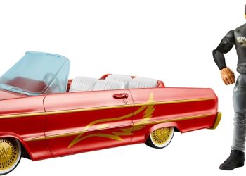 Mattel WWE Action Figure & Toy Vehicle Set, Rey Mysterio Main Event Figure & Lucha Low Rider Car