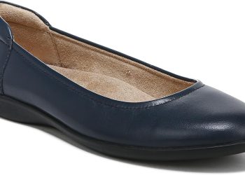 Naturalizer Women’s Flexy Round Toe Ballet Flat